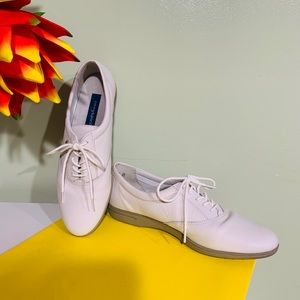 EasySpirit White flat Shoes